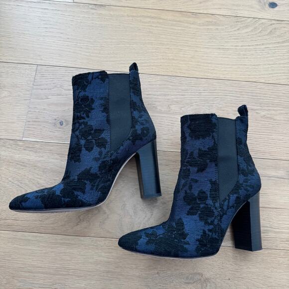 Vince Camuto Britsy Chelsea Floral Brocade Blue Black Ankle Boots Size 7.5 - Picture 10 of 10